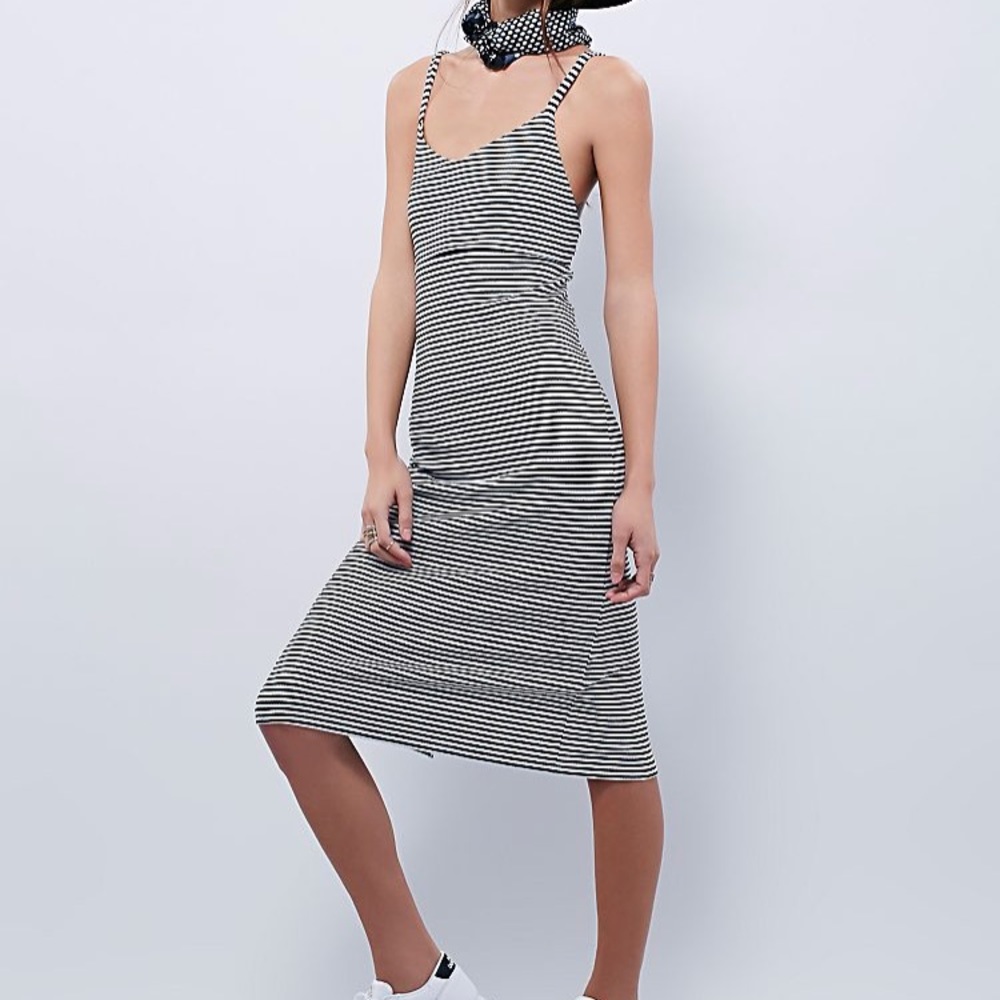 En Vogue Midi Dress
